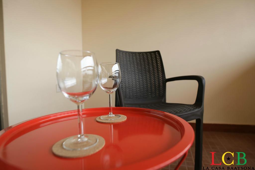 La Casa Baatsona Apts Sakumono Esterno foto