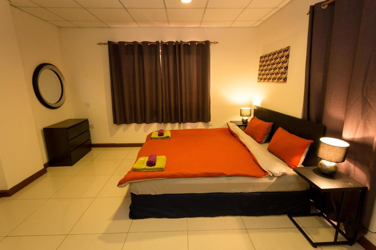 La Casa Baatsona Apts Sakumono Esterno foto